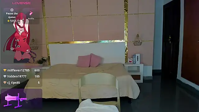 Snapshot of EsmeraldaLindsey chatting on February 2025 06:53:02 AM EsmeraldaLindsey online show from February 2025 06:53:02 AM