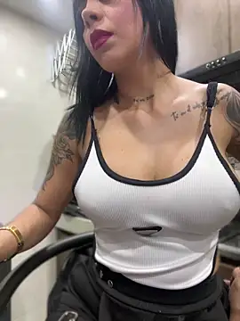 Tamyjenkins1 online show from June 2026 11:40:02 PM