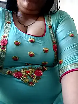 Snapshot of sneha_rose chatting on January 2025 06:05:02 PM sneha rose online show from January 2025 06:05:02 PM