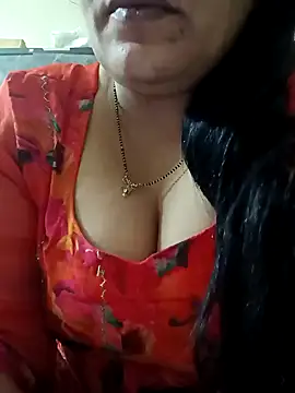 Snapshot of sneha_rose chatting on January 2025 03:53:02 AM sneha rose online show from January 2025 03:53:02 AM