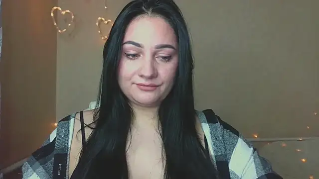 Snapshot of Emelyblum chatting on October 2025 04:17:02 PM Emelyblum online show from October 2025 04:17:02 PM