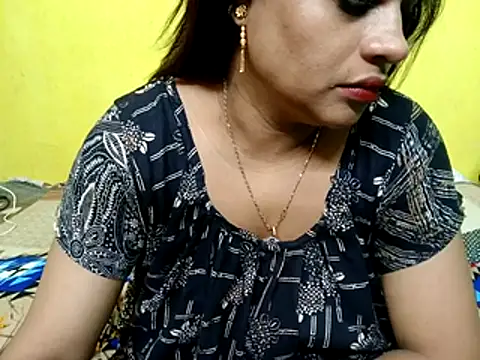 Snapshot of Sexyranibhabhi chatting on October 2025 02:15:01 AM Sexyranibhabhi online show from October 2025 02:15:01 AM