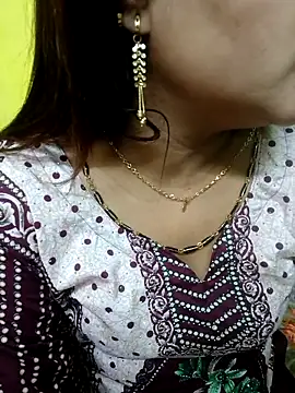 Sexyranibhabhi online show from April 2026 02:48:02 PM