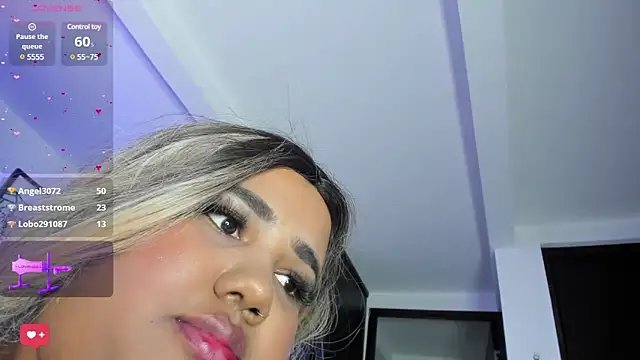 Snapshot of NaomiAsha chatting on March 2025 02:30:02 AM NaomiAsha online show from March 2025 02:30:02 AM