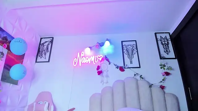 Snapshot of NaomiAsha chatting on March 2025 04:52:01 AM NaomiAsha online show from March 2025 04:52:01 AM