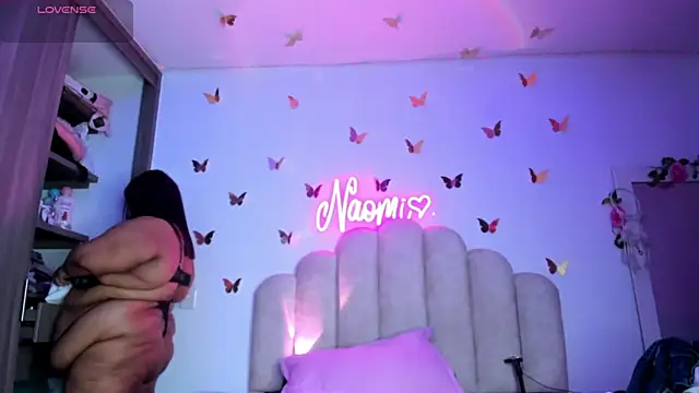 Snapshot of NaomiAsha chatting on October 2025 12:31:01 AM NaomiAsha online show from October 2025 12:31:01 AM