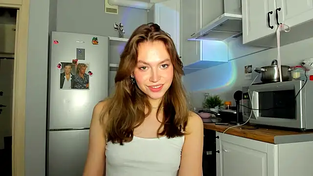 Niky  Jess online show from February 2025 01:59:01 PM