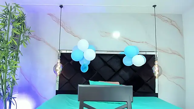 Snapshot of AngelaaCute_ chatting on September 2025 12:20:01 PM AngelaaCute online show from September 2025 12:20:01 PM