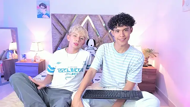 nickolas moon online show from February 2026 12:27:02 AM