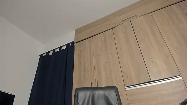 Snapshot of _diegsz_ chatting on February 2026 12:30:02 PM diegsz online show from February 2026 12:30:02 PM