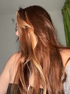 Snapshot of NatyOlson chatting on October 2025 03:59:01 AM NatyOlson online show from October 2025 03:59:01 AM