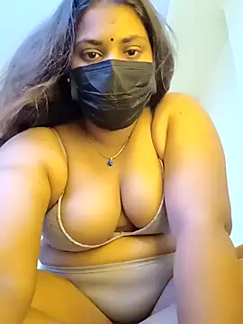 Hotmilfxox online show from March 2025 05:31:02 AM