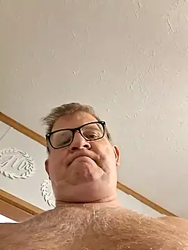 Snapshot of J83560Jason chatting on October 2025 06:52:01 PM J83560Jason online show from October 2025 06:52:01 PM