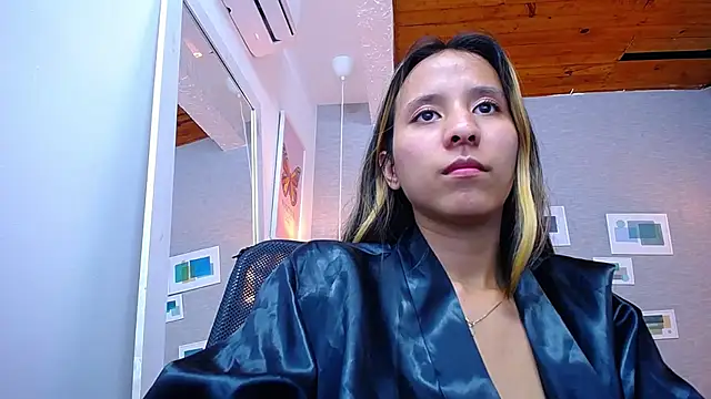 Skinny hottie18 online show from January 2025 10:57:01 PM