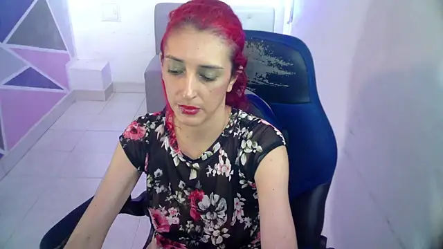 Snapshot of Ruby_Your_Milf chatting on January 2025 05:59:01 PM Ruby Your Milf online show from January 2025 05:59:01 PM