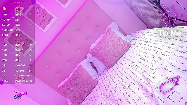 EIMY BRIGHT online show from October 2025 02:30:01 PM