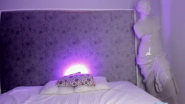 Ari sunshine  online show from September 2025 04:27:01 AM