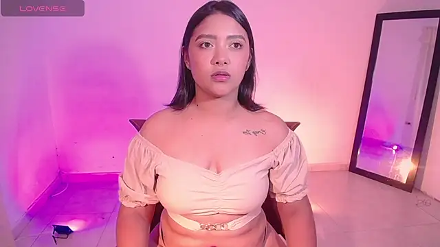 Snapshot of DIANEE_01 chatting on October 2025 02:09:02 AM DIANEE 01 online show from October 2025 02:09:02 AM