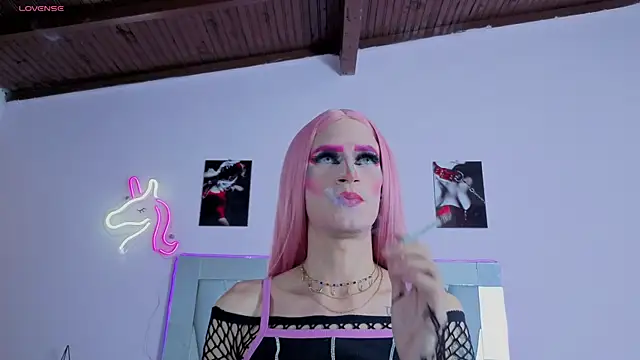 Snapshot of money_Ts_ chatting on September 2025 12:36:01 AM money Ts online show from September 2025 12:36:01 AM