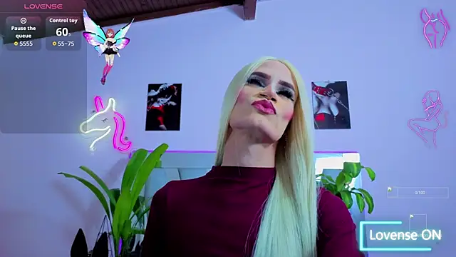 Snapshot of money_Ts_ chatting on October 2025 12:16:01 AM money Ts online show from October 2025 12:16:01 AM