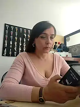 Snapshot of natalie_cowens chatting on January 2025 07:26:02 PM natalie cowens online show from January 2025 07:26:02 PM