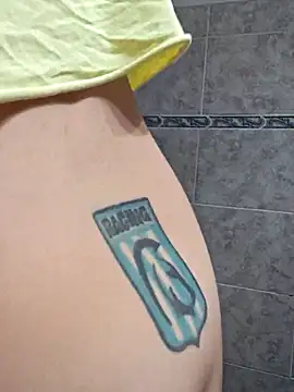 Snapshot of solangeyaelok1 chatting on February 2025 01:32:01 PM solangeyaelok1 online show from February 2025 01:32:01 PM