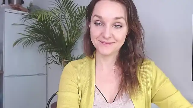 AliciaDesire online show from January 2025 11:00:02 AM