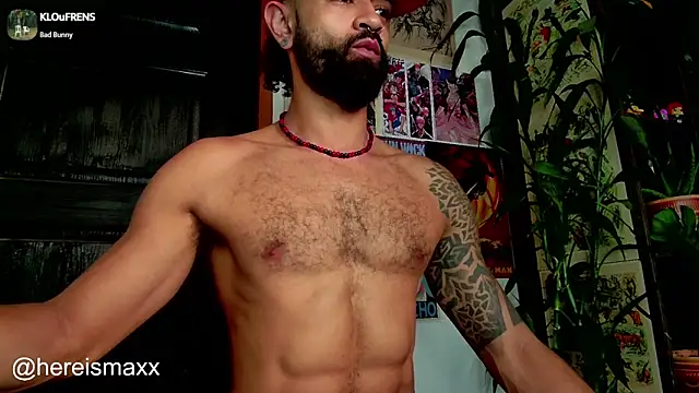 Snapshot of MaxG__ chatting on January 2025 11:58:02 AM MaxG online show from January 2025 11:58:02 AM