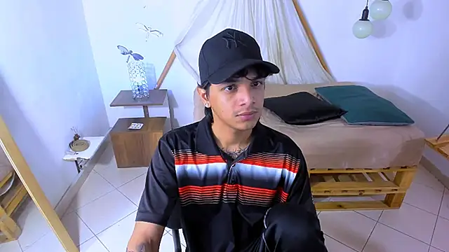 Snapshot of Brand_habes chatting on September 2025 08:46:01 PM Brand habes online show from September 2025 08:46:01 PM