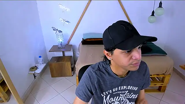 Snapshot of Brand_habes chatting on October 2025 01:08:02 PM Brand habes online show from October 2025 01:08:02 PM