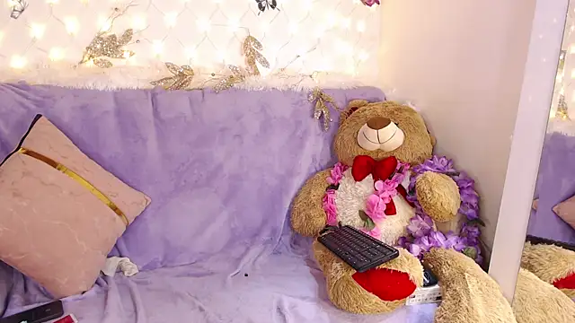 Snapshot of NatazhaQueen chatting on October 2025 12:45:01 PM NatazhaQueen online show from October 2025 12:45:01 PM