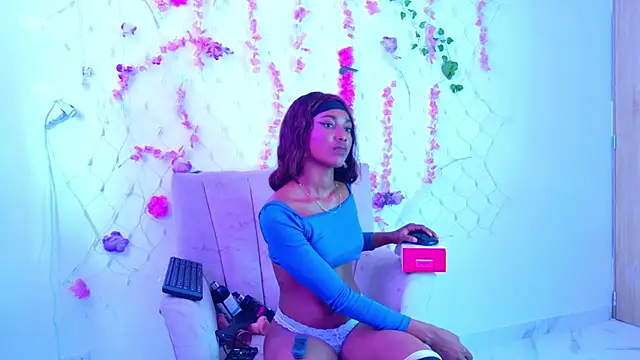 NatazhaQueen online show from May 2026 04:24:02 PM