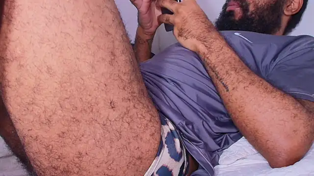 KaelMoreau online show from March 2026 01:06:02 PM