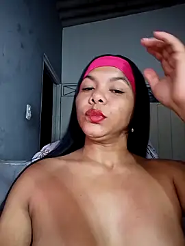 Snapshot of DIORA_Latina chatting on April 2026 03:33:02 AM DIORA Latina online show from April 2026 03:33:02 AM