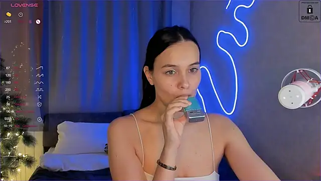  Sweetie  online show from December 2024 04:17:01 PM