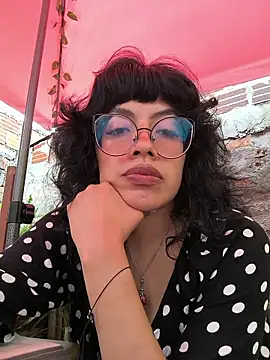 Snapshot of Fun_Everywhere chatting on February 2026 03:41:02 PM Fun Everywhere online show from February 2026 03:41:02 PM