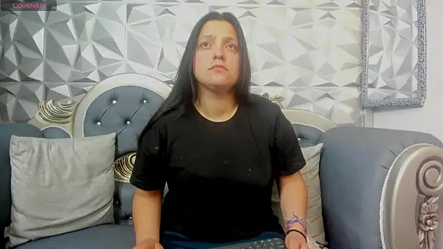 Snapshot of KataleyaStiward chatting on December 2024 01:22:02 PM KataleyaStiward online show from December 2024 01:22:02 PM