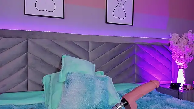 Ary thompson   online show from December 2024 11:26:02 PM