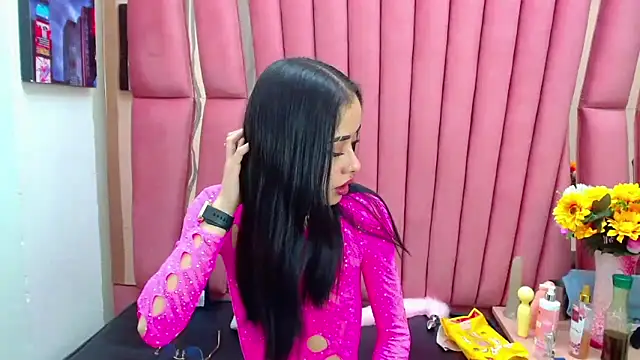 Snapshot of AnnySweett_ chatting on January 2025 04:00:02 PM AnnySweett online show from January 2025 04:00:02 PM