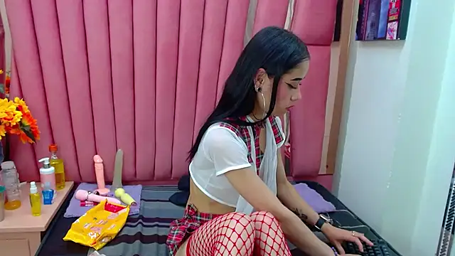 Snapshot of AnnySweett_ chatting on January 2025 07:11:01 PM AnnySweett online show from January 2025 07:11:01 PM