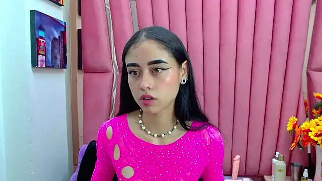 Snapshot of AnnySweett_ chatting on February 2025 01:33:01 PM AnnySweett online show from February 2025 01:33:01 PM