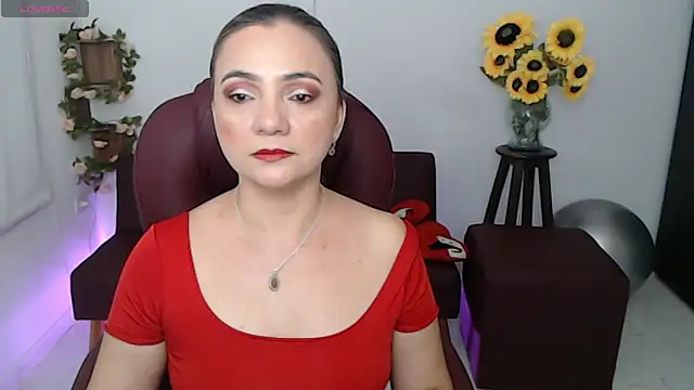 Snapshot of Ghada_milf chatting on April 2026 11:07:01 PM Ghada milf online show from April 2026 11:07:01 PM