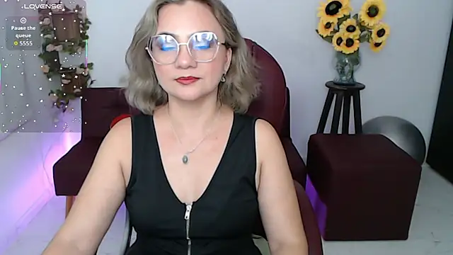 Snapshot of Ghada_milf chatting on May 2026 08:03:02 PM Ghada milf online show from May 2026 08:03:02 PM
