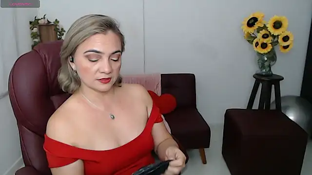 Snapshot of Ghada_milf chatting on May 2026 11:32:01 PM Ghada milf online show from May 2026 11:32:01 PM
