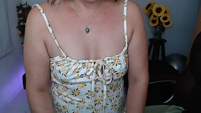 Snapshot of Ghada_milf chatting on May 2026 11:45:02 PM Ghada milf online show from May 2026 11:45:02 PM