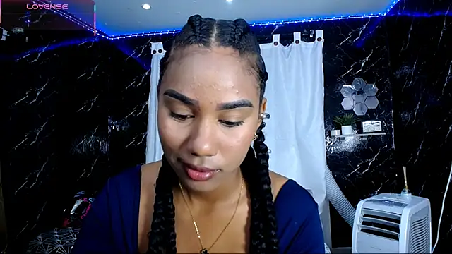 Hillary queen online show from October 2025 12:47:01 PM