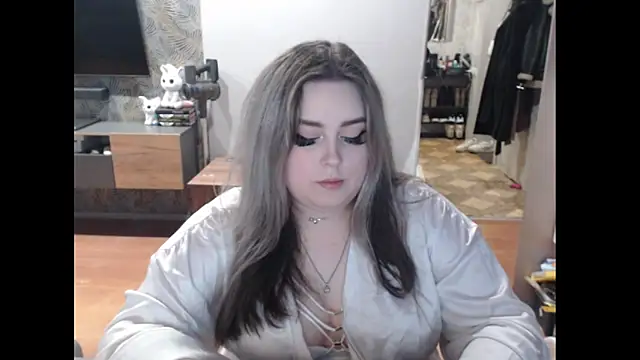 TiffaniYW online show from March 2025 08:21:01 PM