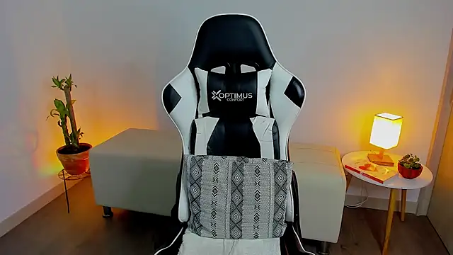 Snapshot of dafboy1 chatting on November 2025 04:49:01 AM dafboy1 online show from November 2025 04:49:01 AM