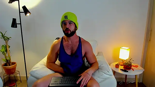 Snapshot of dafboy1 chatting on February 2026 03:05:01 PM dafboy1 online show from February 2026 03:05:01 PM