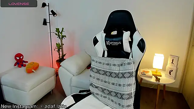 dafboy1 online show from May 2026 02:45:01 PM